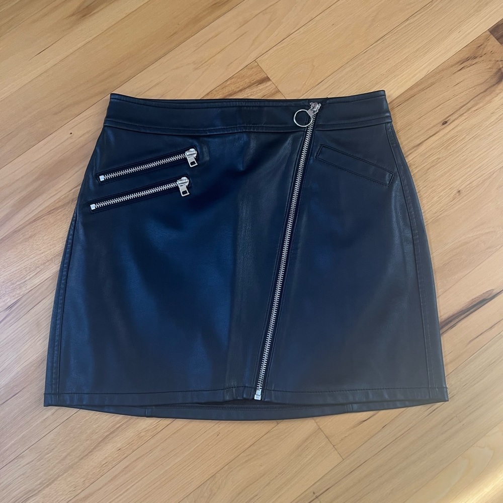 Express Faux Leather Mini Skirt Zipper Black